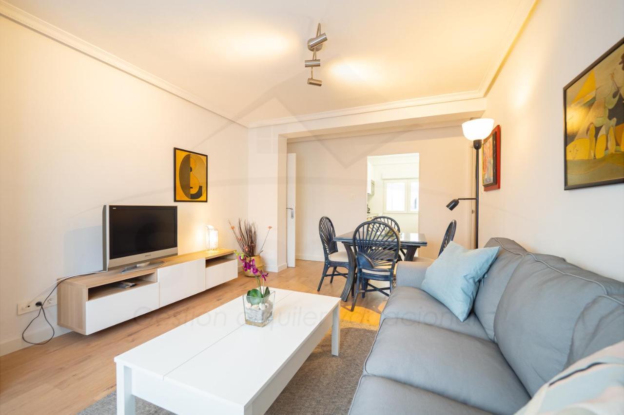 Apartamento El Carbayedo Avilés Exterior foto